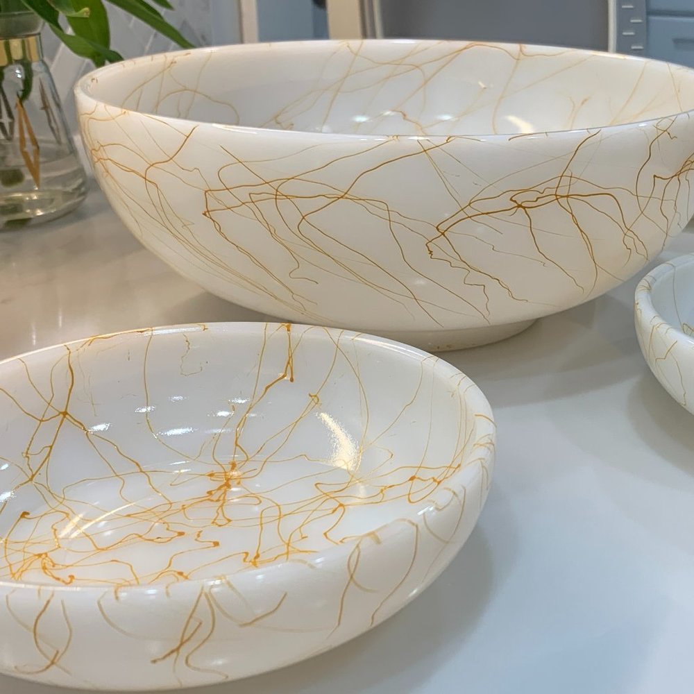 Fantastic Vintage Hazel Atlas Milk Glass Butterscotch Drizzle Serving Bowl Set - Picture 10 of 15